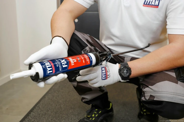 Klej montażowy Tytan Professional Fix2 GT 290 ml biały Turbo