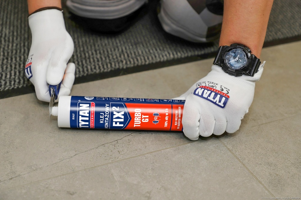 Klej montażowy Tytan Professional Fix2 GT 290 ml biały Turbo